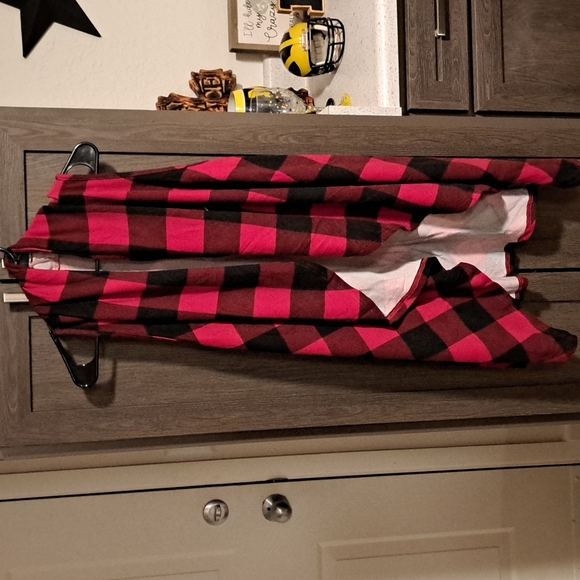 New Buffalo plaid asymmetrical sleeveless cardigan - Picture 6 of 8